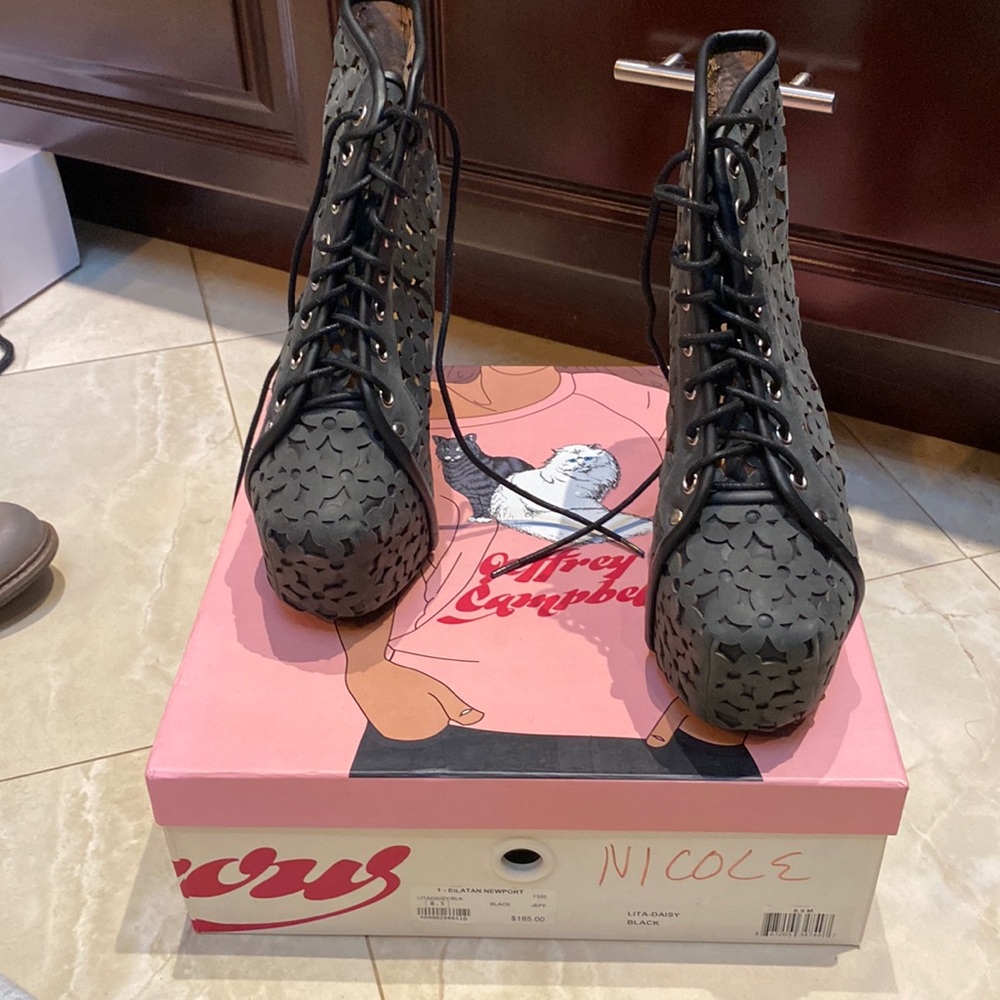 Jeffrey Campbell Lita Daisy Black size 8.5